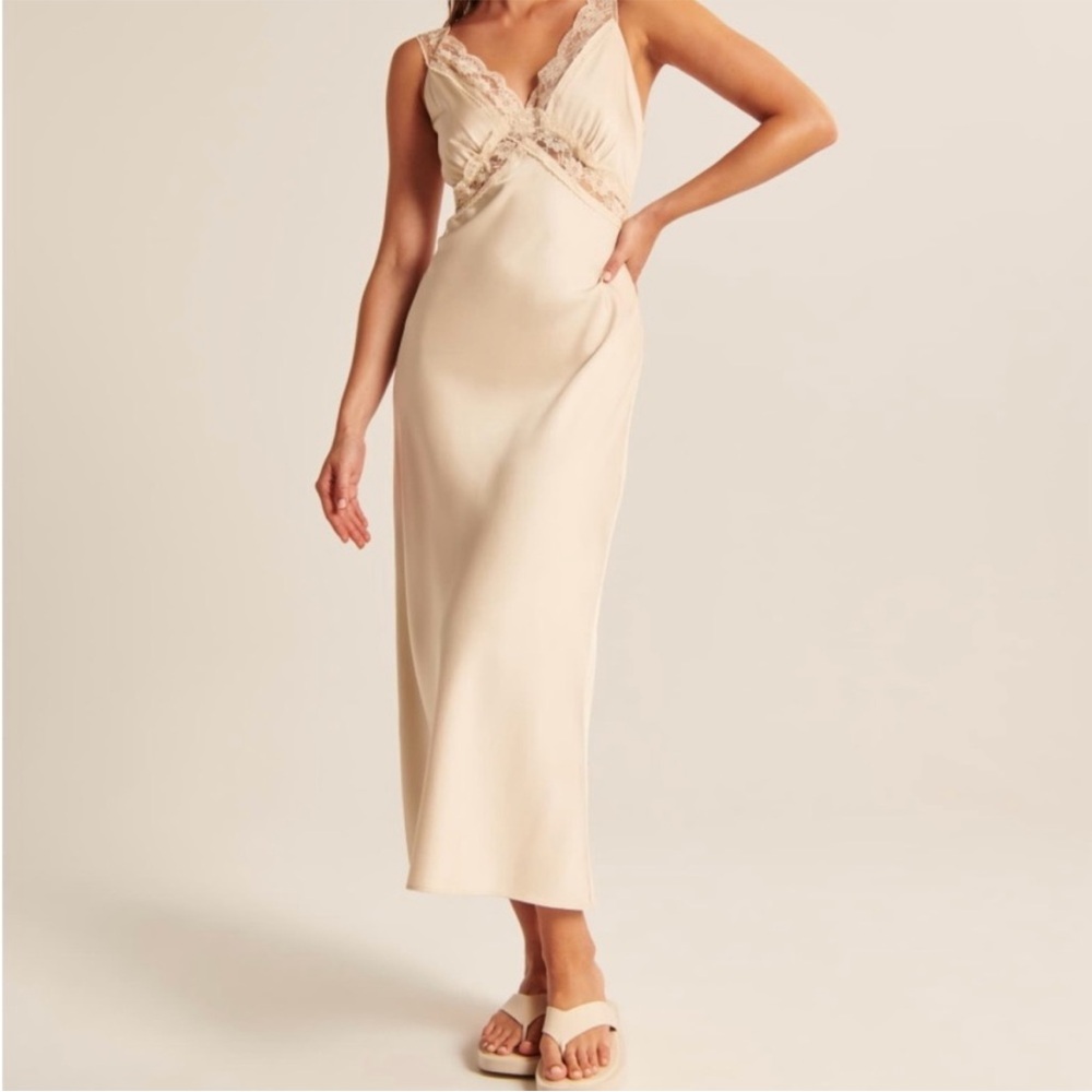 NWT Abercrombie & Fitch Satin Lace Midi Dress!